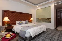 THE SHINE HOTEL
