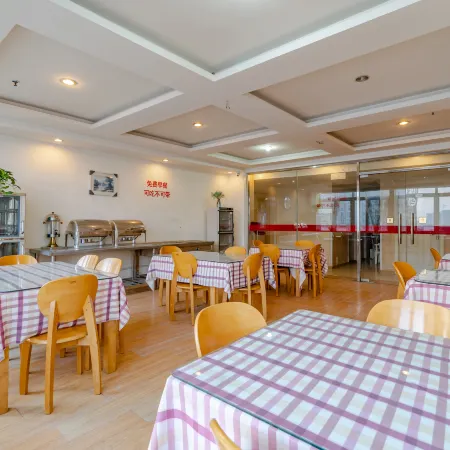 Hejia Express Hotel (Taihe People's Hospital)