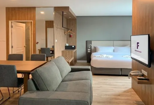 ห้องสวีทครอบครัวและเพื่อน