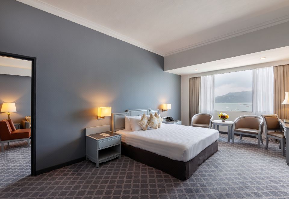 4. 베이뷰 호텔 랑..