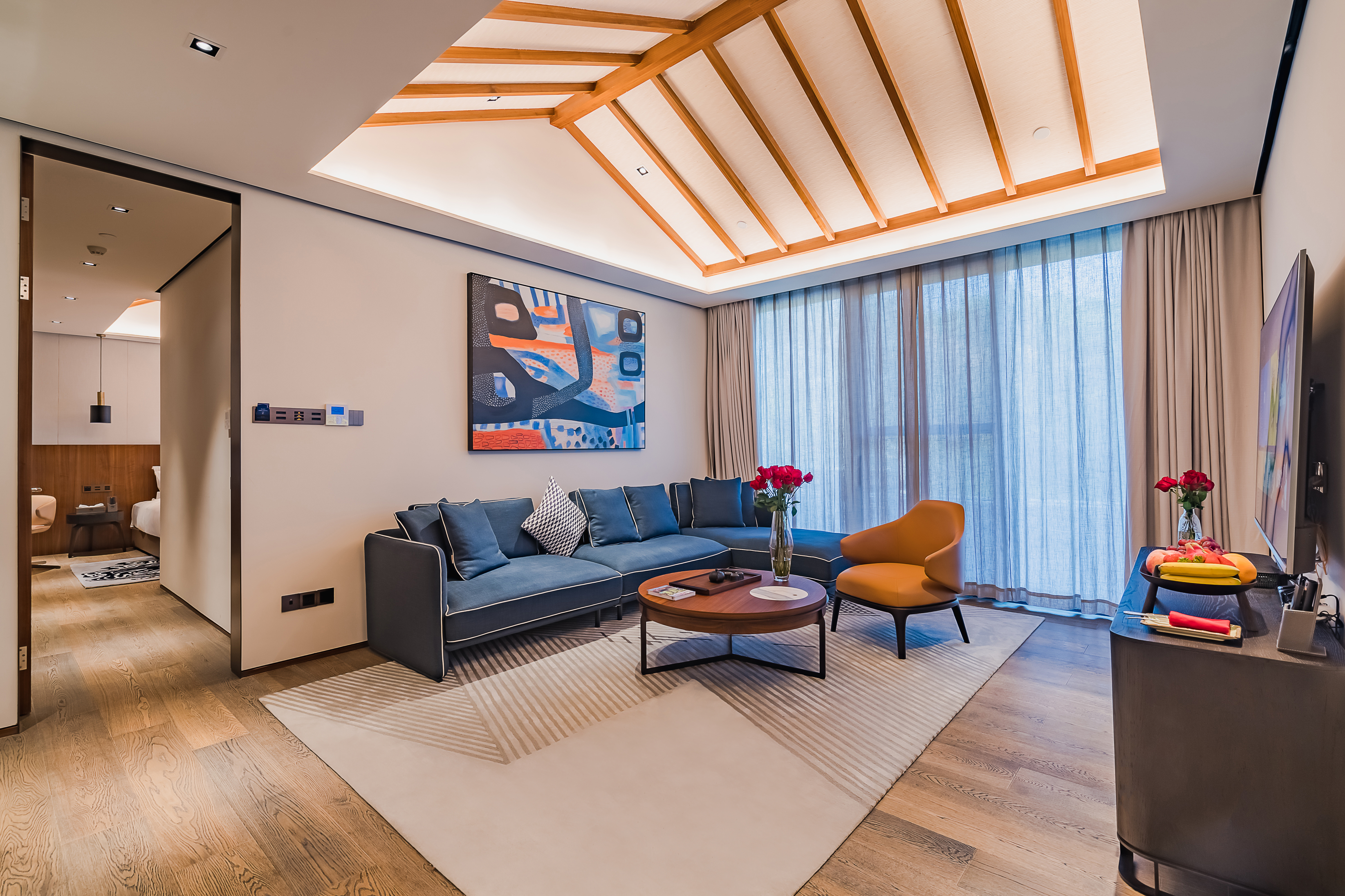 Long Island Golf & Private Resort Hotel Over view