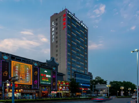 Lavande Hotel(Foshan Qiandeng Lake Pingzhou Jade Street Store) Hotels near Golden Fifa Park
