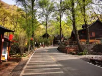Laojieling Bishu Mountain Resort Hotel di Xixia