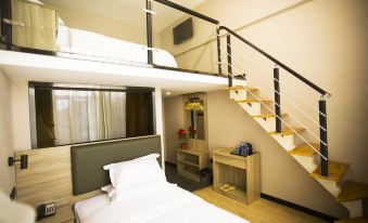 GreenTree Inn Express Hotel (Liuhe Branch)