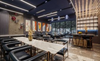 club theme hotel