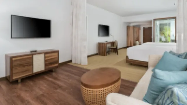 ไฮแอทเซ็นทริก ไวกิกิบีช