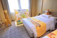 Courtyard by Marriott Shanghai International Tourism and Resorts Zone Hotels in Shanghai