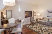 St. Louis Union Station Hotel, Curio Collection by Hilton