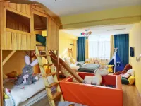 Inflorescence & Floriculture Theme Guesthouse(Yi County Old Town)
