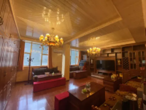 Xinlong Shangri-La Homestay