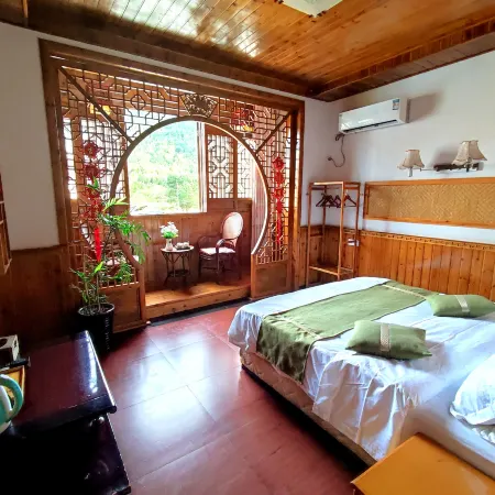 Qinde Inn Yixian Hongcun Sheying Family