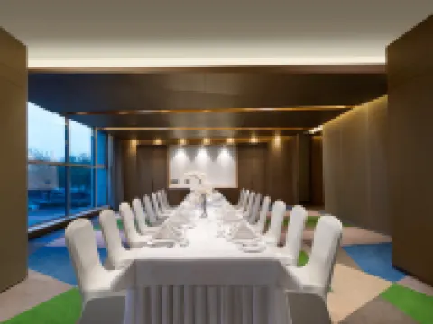 廊坊新朝陽ホリデイ イン エクスプレスホテル 廊坊のホテル