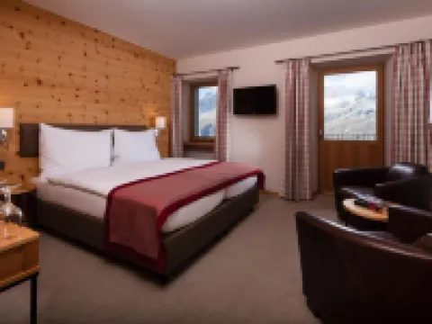 リッフェルハウス 1853 ツェルマットのホテル