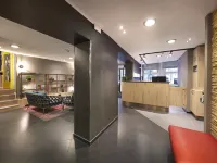 Nova Hotel Hoteles cerca de Plaza Dam