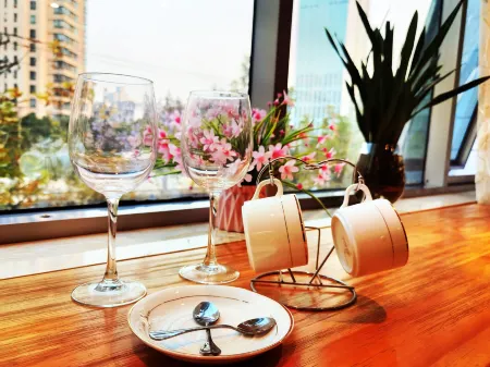 Aixiang Hotel (Shanghai Yueyang Hospital Branch)