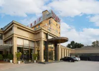 Yihai Resort Hotel (Xichang Qionghai Wetland Branch)
