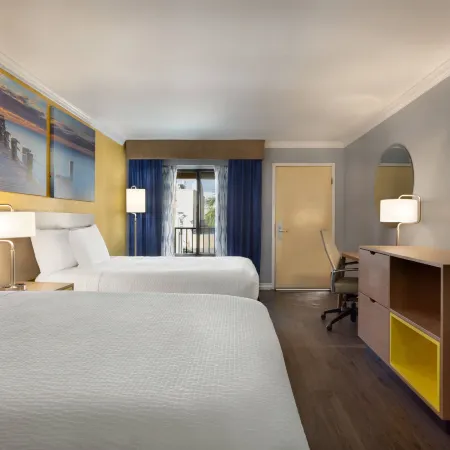 Days Inn by Wyndham Pensacola - Historic Downtown