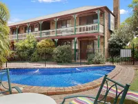 The Settlement Historic Hotel Hotels in Echuca