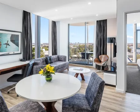 メリトン スイーツ マスコット セントラル マスコットのホテル