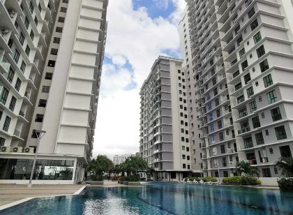 Paradigm Mall Highfloor Johor with Netflix and TV Box