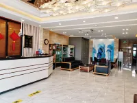 Korla Mingyue Crown Hotel (Train Station)