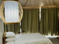 Wusute Overwater Yardangs Dreamy Starry Sky Wilderness Luxury Resort Hotels in Da Qaidam