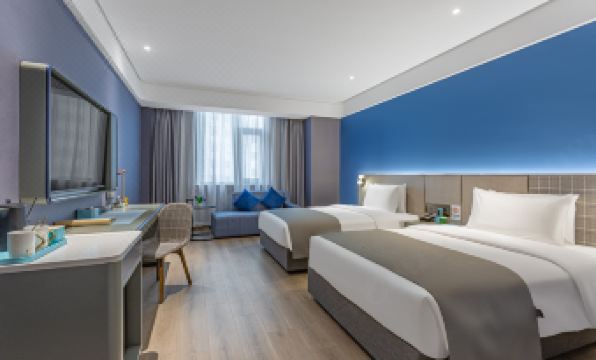 Lanou International Hotel, Hong Kong Middle Road, May Fourth Square, Qingdaoh Square, Qingdao