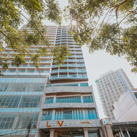 La Vague Hotel
