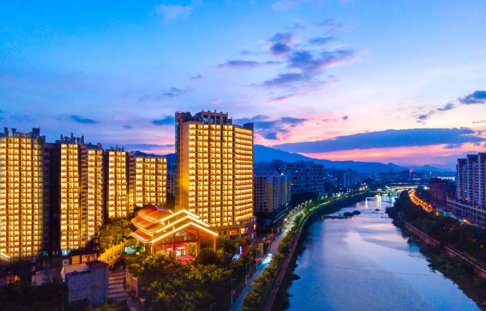 Wuzhishan Qingneng Lijingwan Hotel
