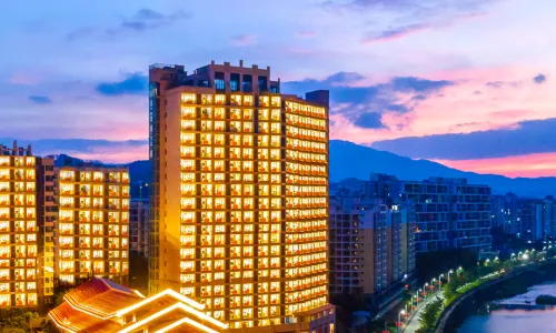 Wuzhishan Qingneng Lijingwan Hotel