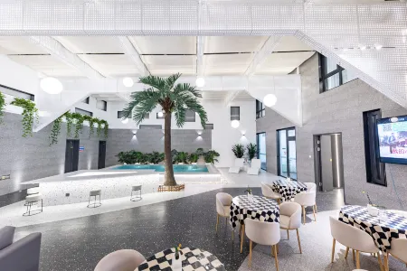 Beijing 300 Years Designer Homestay (Huairou Qinglongxia Scenic Area) Отели рядом с достопримечательностью «Xizhuangcun»