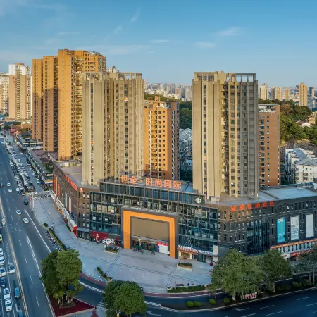 Vienna Hotel (Putian Chengxiang Anfu Electric Shopping Mall)