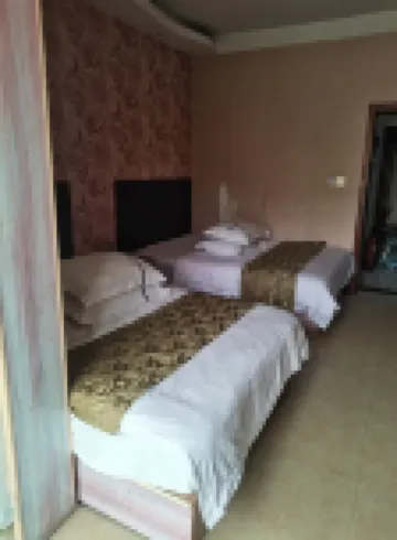 703 Hotel