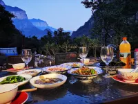 Baiyisu Shisu (Xinxiang Nantaihang Baligou Branch) Hotels in Huixian