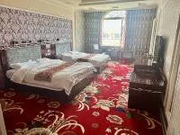Jiuzhinian Baojinma Hotel