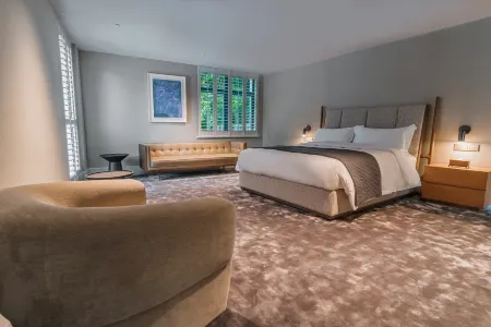 J·Mountain Hotel Отели рядом с достопримечательностью «Световой вершина»