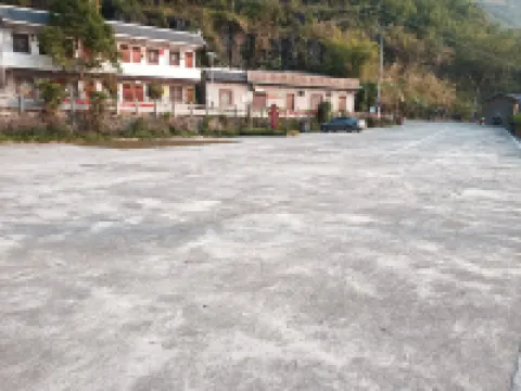 Lingyun Donghu Yilei Homestay
