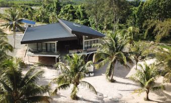 Eagle Bay Retreat (Sea View)