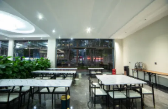 โรงแรมหยูฮุย (สถานีรถไฟความเร็วสูงผู่เออร์)