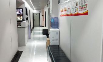 Yihao Hotel (Duyun Wanda Plaza)