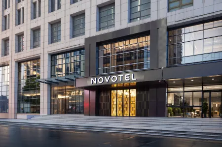Novotel Tianjin Отели рядом с достопримечательностью «West Campus of Tianjin University of Technology and Education»