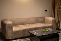 Golden River Hotel by Continent