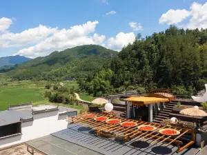 Floral Hotel·Yunshan Hotel (Huangling Scenic Area Branch)