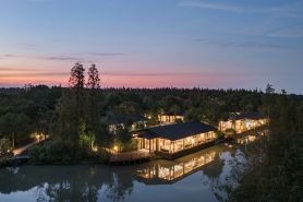 Mulin Riverside Hotel