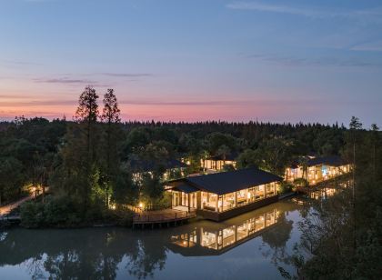 Mulin Riverside Hotel