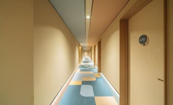 HanTing Hotel (Ningbo Beilun Songhuajiang Road Subway Station)