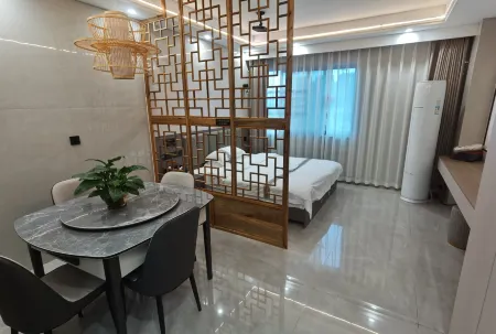 Yingyue Hotel