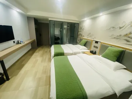 Mountain Living Diary Homestay Отели рядом с достопримечательностью «Baihua Bridge Relic Site»