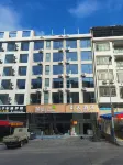 Qitian Hotel - parking