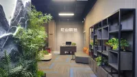 Jianshan Youth Hostel (West Square, Chengdu East Railway Station) - 호스텔